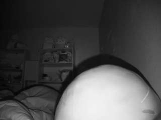 voyeurcam-freakyfeline-01