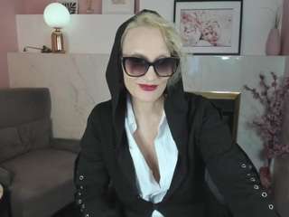 annaqueenmuse