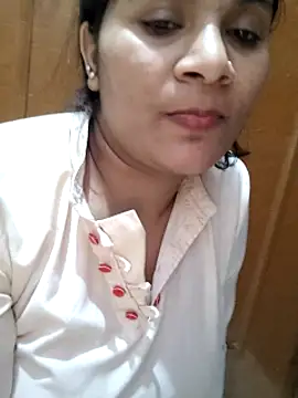Cute_Couple2025