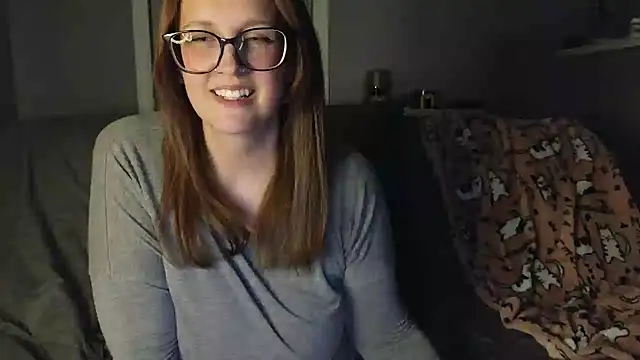 TheBustyHouseWife