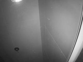 voyeurcam-casa-salsa-bathroom-11