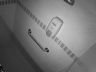 voyeurcam-jb-jail-shower