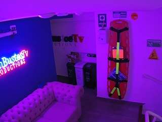 voyeurcam-jb-lobby