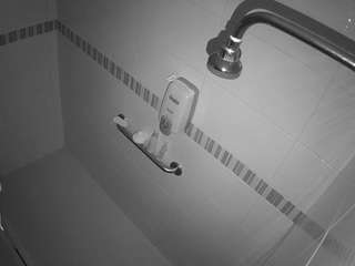 voyeurcam-jb-shower-10