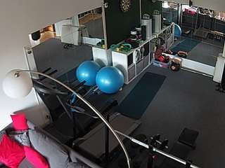 voyeurcam-julmodels-living-7