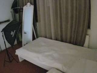 voyeurcam-julmodels-reallife-3