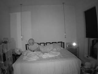 voyeurcam-lacemelacey-01