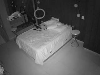 voyeurcam-casa-salsa-bedroom-2