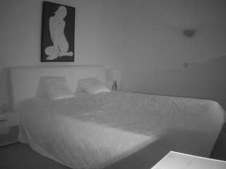 voyeurcam-julmodels-reallife-2